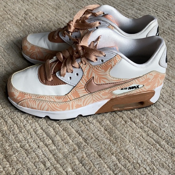 like new* Air Max 90 Rose Gold Floral - Picture 2 of 6